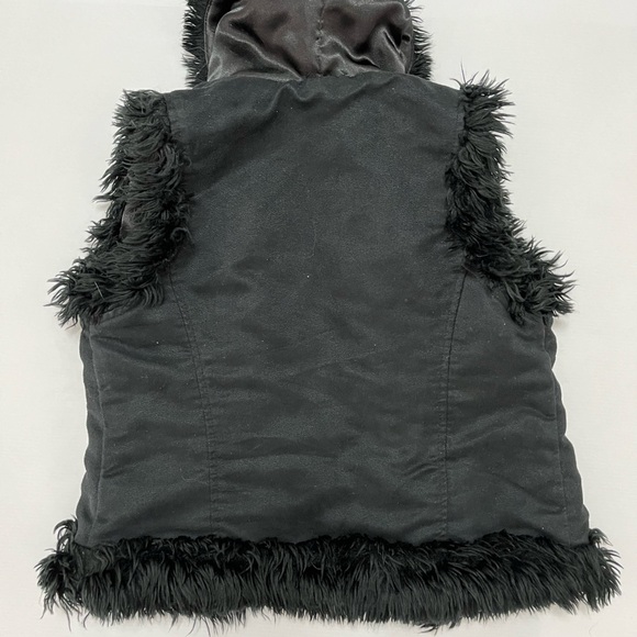 Lullah Bette - Y2K faux fur embroidered vest - size 6/7 - Picture 7 of 7